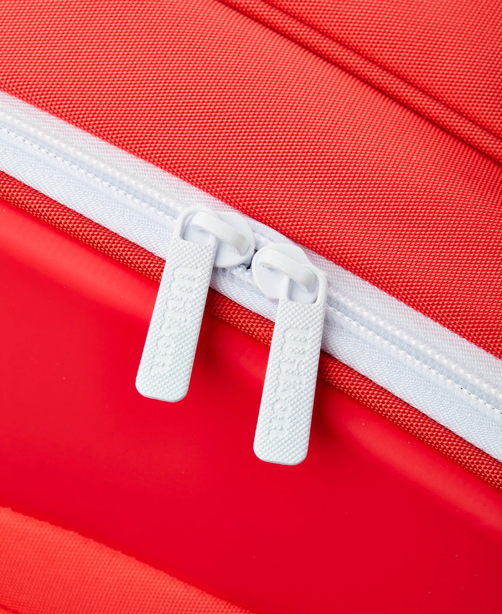 Wilson Super Tour Red padel bag — tour padel bag fits up to 6 rackets